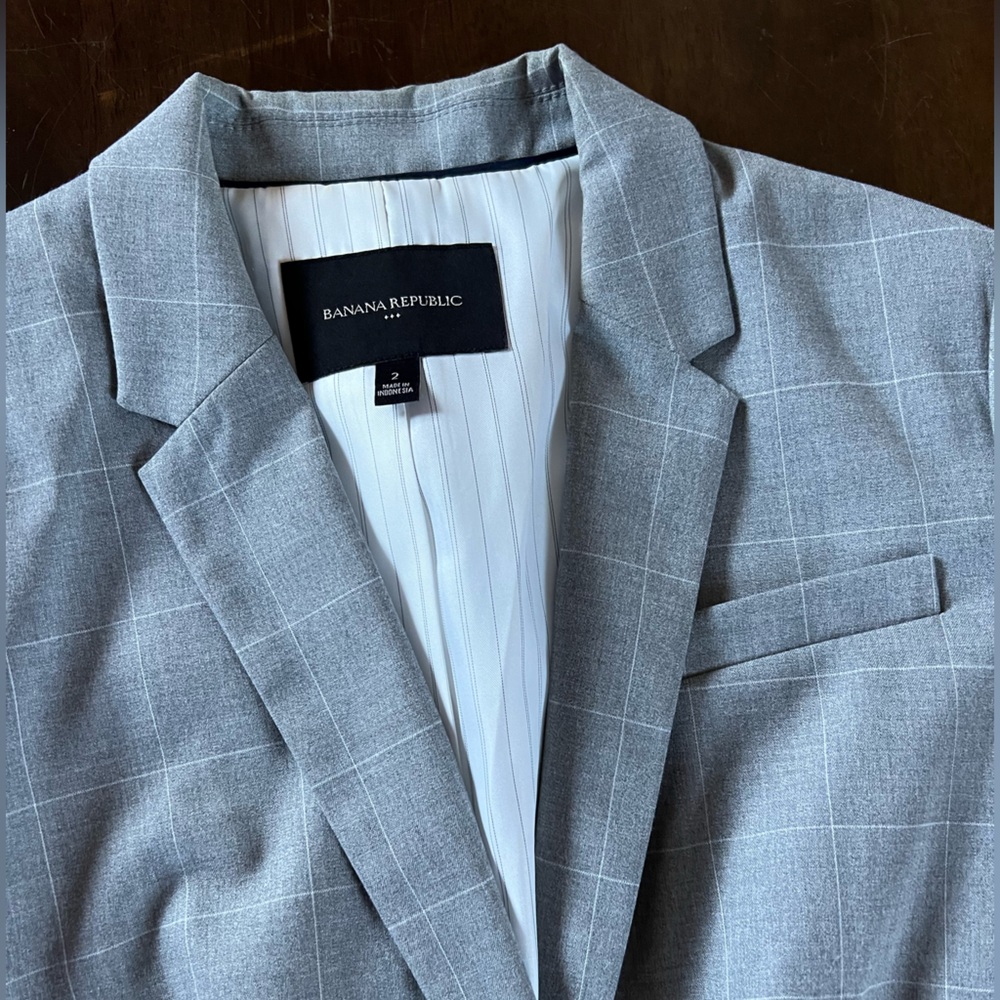 T1 Banana Republic suit - Picture 4 of 13
